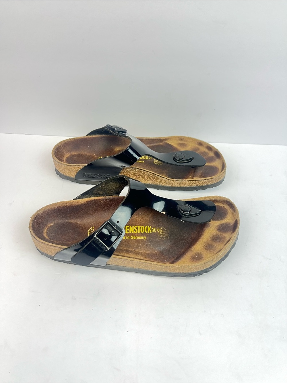 Birkenstock Black Patent Gizeh Sandals Womens Size 7